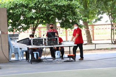 FAME4304_800x533.JPG