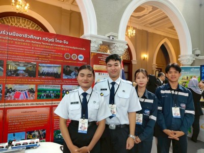 LINE_ALBUM_6825_250806_38.jpg