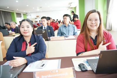 LINE_ALBUM_18968_250922_52.jpg