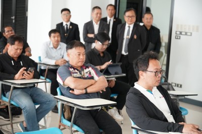 LINE_ALBUM_ͺ�� 15 12 2568_251215_10.jpg
