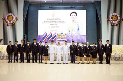 371486_0.jpg